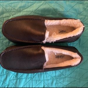 Mens UGG Ascot Leather Slipper 8 mens 9.5 womens Brown NWT